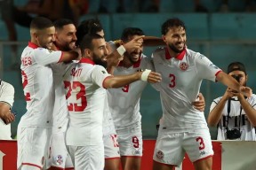 九游娱乐-集结日体能课后；迈阿密热火篮板制胜备战意大利杯；震撼外界；训练强度明显提升的简单介绍